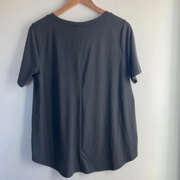 Nadine West Gray V-Neck T Shirt Large - Picture 2 of 5